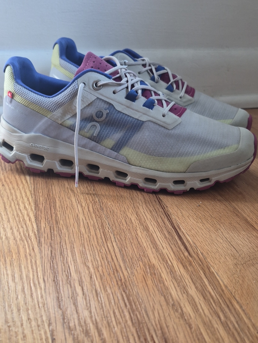 On- CloudVista -Women's Running Shoes - Heather/rhubarb Colorway 8.5